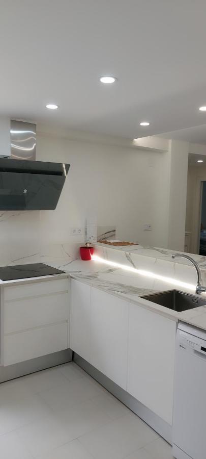 Apartamento Cuidad Ciencias Valencia Exterior photo